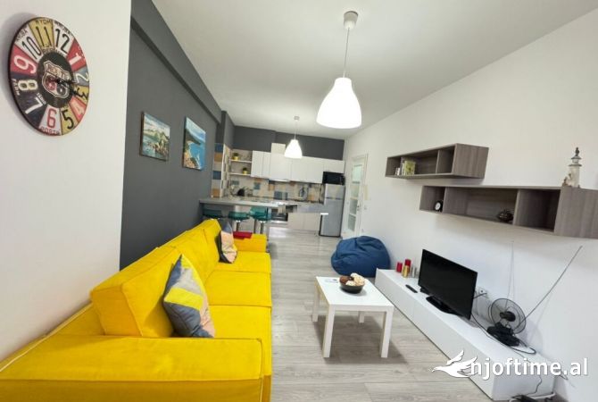 Shtepi ne shitje Apartament ne Vlore, 1+1, Mobilimi E mobiluar, Pagesa 128,000  Euro.