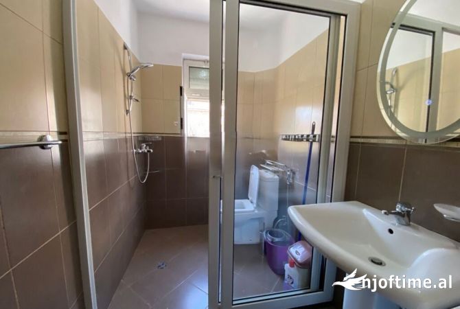 Shtepi me qera 1+1 ne Tirane - 450 Euro