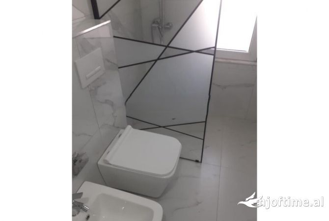Shtepi ne shitje 1+1 ne Tirane - 82,000 Euro