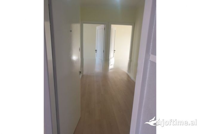 Shtepi ne shitje 1+1 ne Tirane - 82,000 Euro
