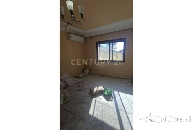 Shtepi ne shitje 2+1 ne Tirane - 125,000 Euro