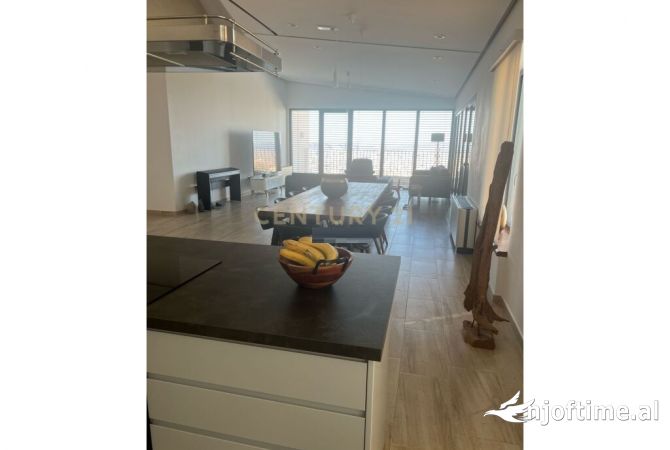 Shtepi me qera 3+1 ne Tirane - 1,500 Euro