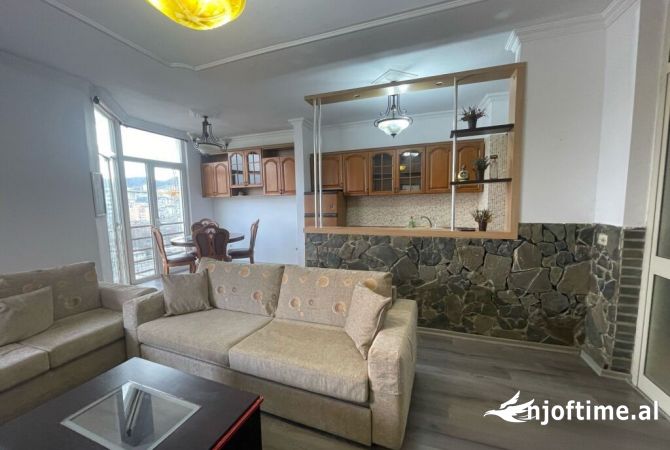 Shtepi me qera 2+1 ne Tirane - 550 Euro