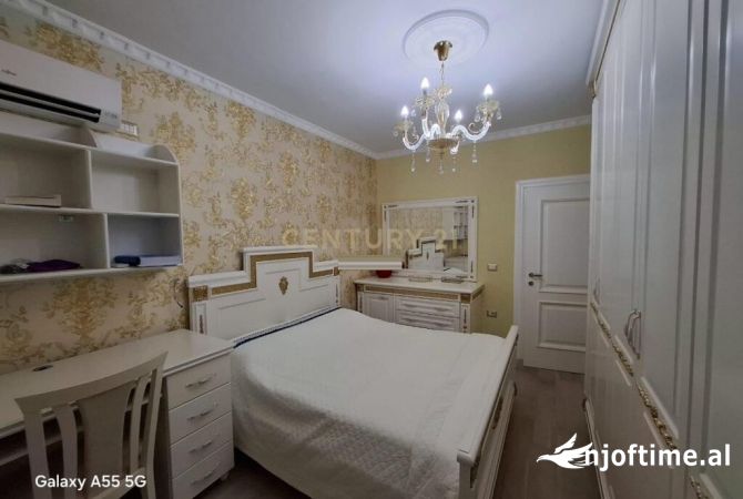 Shtepi me qera 2+1 ne Tirane - 500 Euro