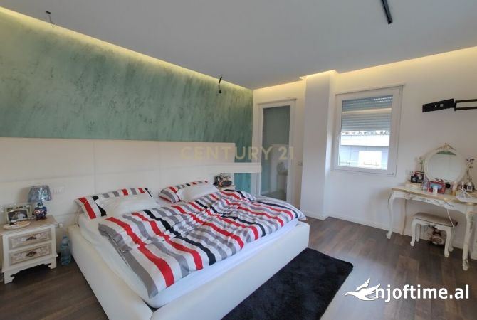 Shtepi ne shitje 2+1 ne Tirane - 400,000 Euro