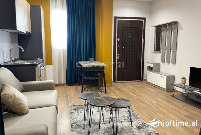 Shtepi me qera Garsoniere ne Tirane - 400 Euro