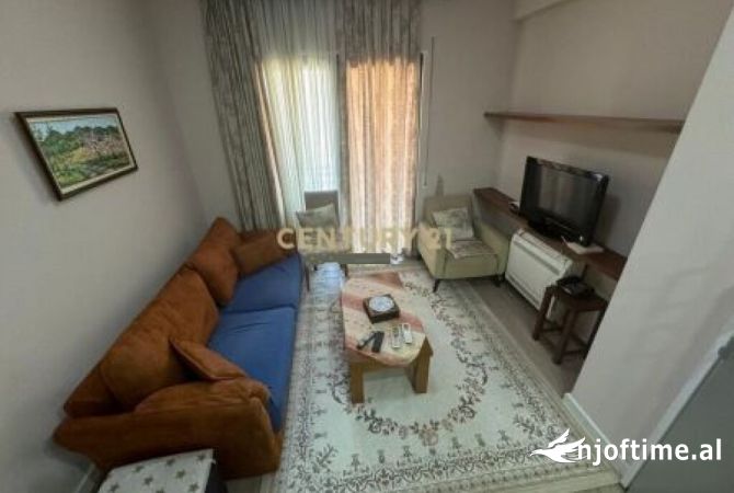 Shtepi me qera 1+1 ne Tirane - 620 Euro