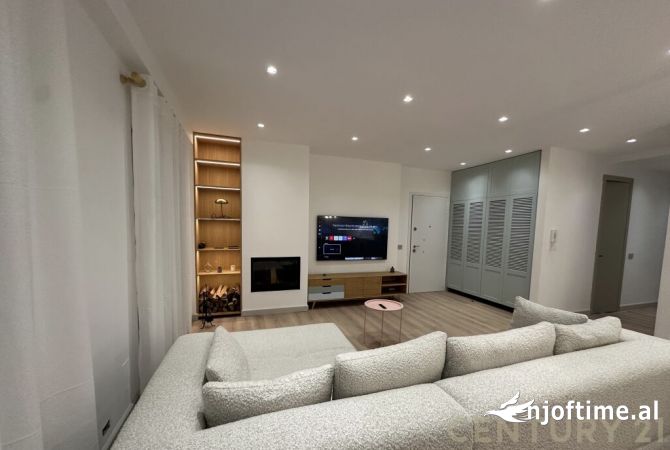 Shtepi me qera 2+1 ne Tirane - 1,200 Euro