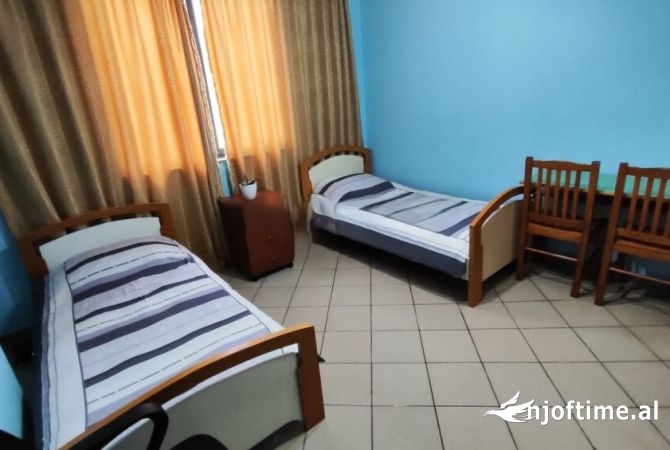 Shtepi me qera 2+1 ne Tirane - 420 Euro