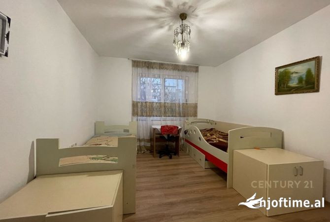 Shtepi me qera 2+1 ne Tirane - 500 Euro