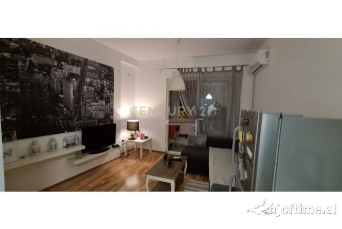 Shtepi me qera 1+1 ne Tirane - 450 Euro