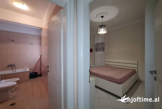 Shtepi me qera 2+1 ne Tirane - 650 Euro