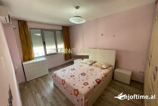 Shtepi me qera 2+1 ne Tirane - 450 Euro