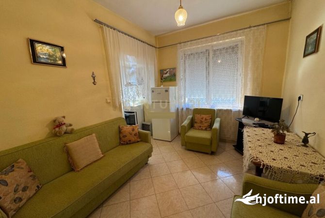 Shtepi me qera 2+1 ne Tirane - 500 Euro