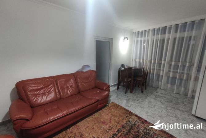 Shtepi me qera 2+1 ne Tirane - 500 Euro