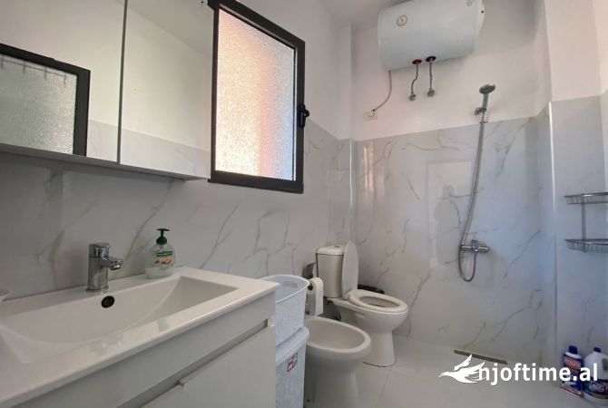 Shtepi me qera 1+1 ne Tirane - 350 Euro