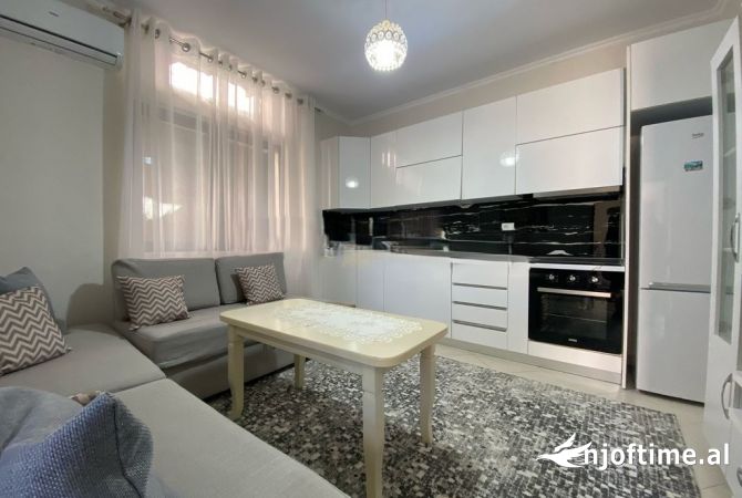 Shtepi me qera 1+1 ne Tirane - 350 Euro