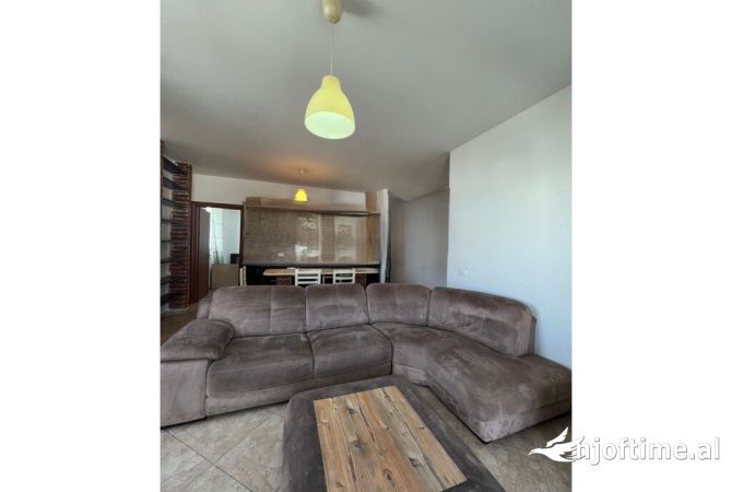Shtepi ne shitje 3+1 ne Tirane - 125,000 Euro