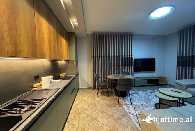 Shtepi me qera 2+1 ne Tirane - 600 Euro