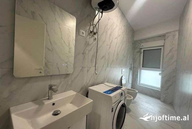 Shtepi me qera Apartament ne Tirane, 1+1, Mobilimi E mobiluar, Pagesa 400  Euro.