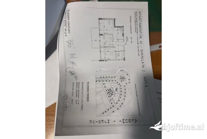 Shtepi ne shitje Apartament ne Tirane, 2+1, Mobilimi E mobiluar, Pagesa 120,000  Euro.