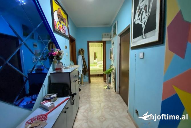 Shtepi ne shitje 1+1 ne Tirane - 100,000 Euro