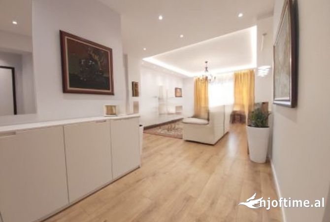 Shtepi me qera 1+1 ne Tirane - 600 Euro