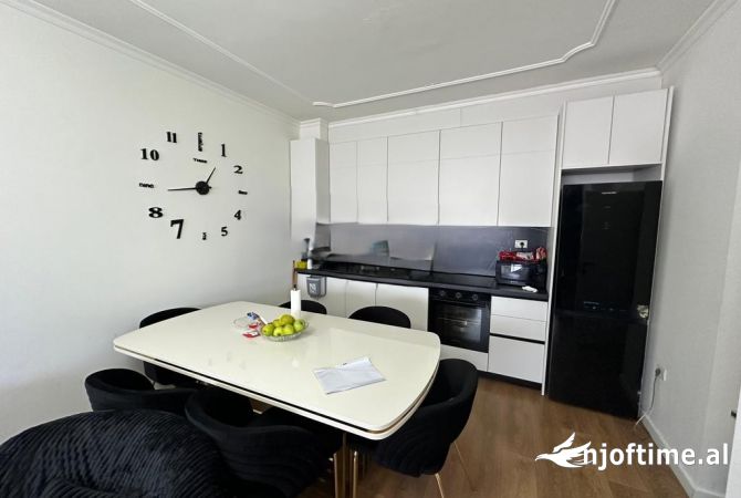 Shtepi ne shitje 2+1 ne Tirane - 165,000 Euro