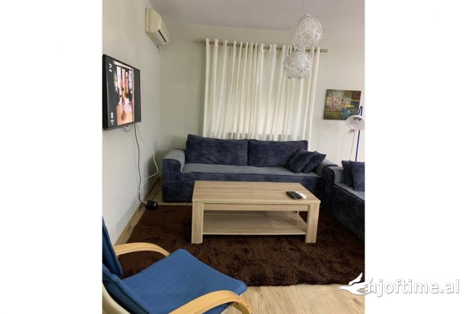 Shtepi me qera 1+1 ne Tirane - 700 Euro
