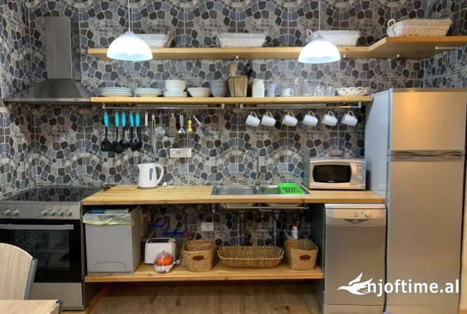 Shtepi me qera 1+1 ne Tirane - 700 Euro