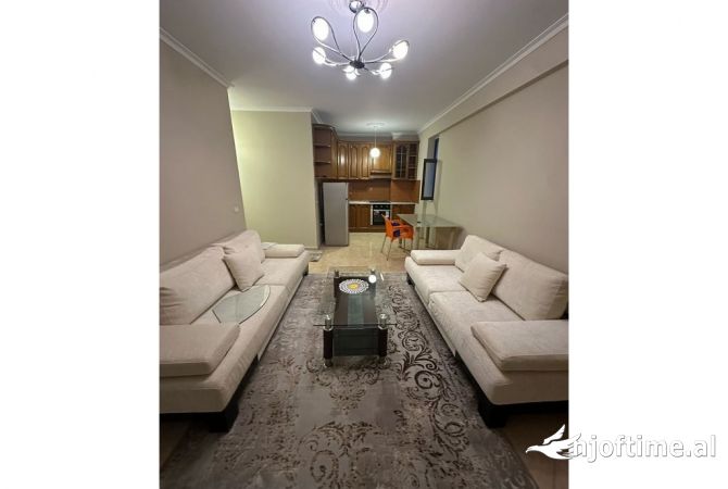 Shtepi me qera 1+1 ne Tirane - 450 Euro