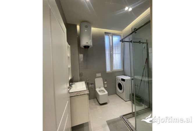 Shtepi me qera 2+1 ne Tirane - 600 Euro