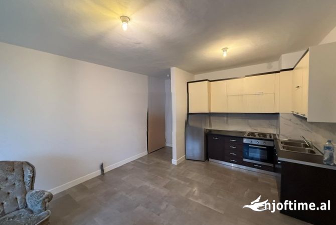 Shtepi ne shitje 2+1 ne Tirane - 133,000 Euro