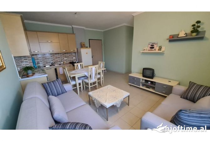 Shtepi me qera 1+1 ne Tirane - 380 Euro
