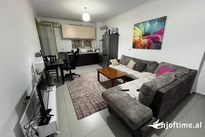 Shtepi me qera 2+1 ne Tirane - 600 Euro