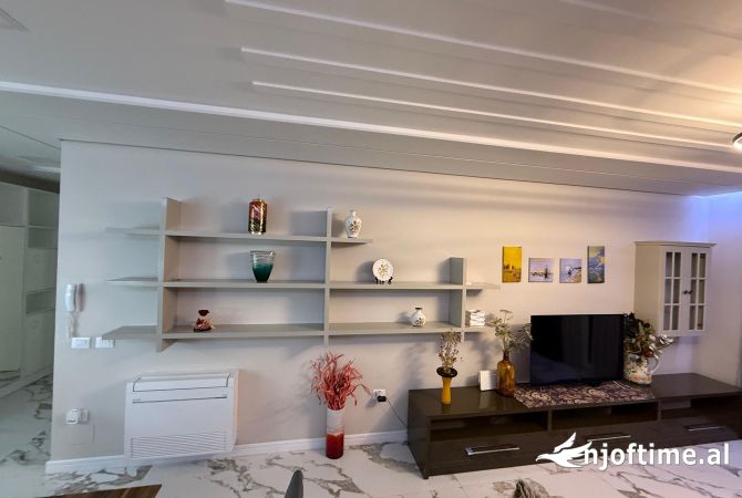 Shtepi me qera Apartament ne Tirane, 2+1, Mobilimi E mobiluar, Pagesa 1,200  Euro.