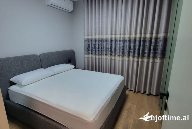 Shtepi me qera Apartament ne Tirane, 2+1, Mobilimi E mobiluar, Pagesa 480  Euro.