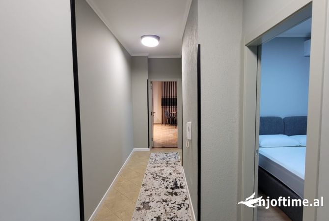 Shtepi me qera Apartament ne Tirane, 2+1, Mobilimi E mobiluar, Pagesa 480  Euro.