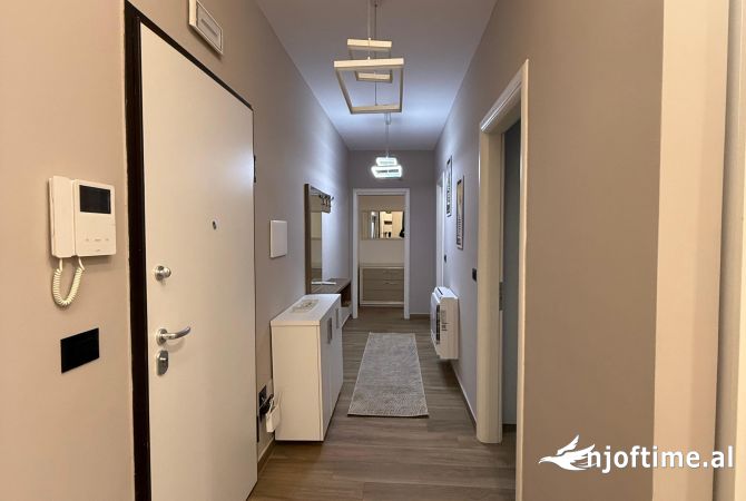 Shtepi me qera Apartament ne Tirane, 2+1, Mobilimi E mobiluar, Pagesa 1,700  Euro.