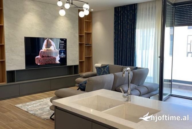 Shtepi me qera Apartament ne Tirane, 2+1, Mobilimi E mobiluar, Pagesa 1,500  Euro.