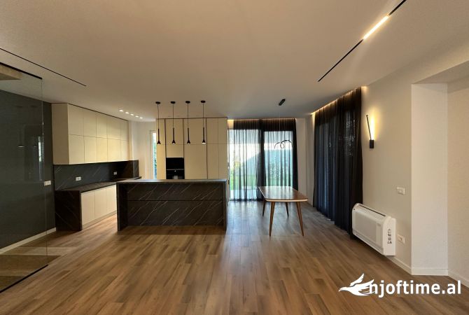 Shtepi me qera 3+1 ne Tirane - 3,000 Euro