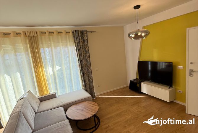Shtepi me qera Apartament ne Tirane, 1+1, Mobilimi E mobiluar, Pagesa 750  Euro.
