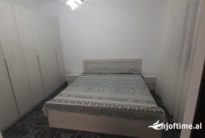 Shtepi me qera 2+1 ne Tirane - 500 Euro