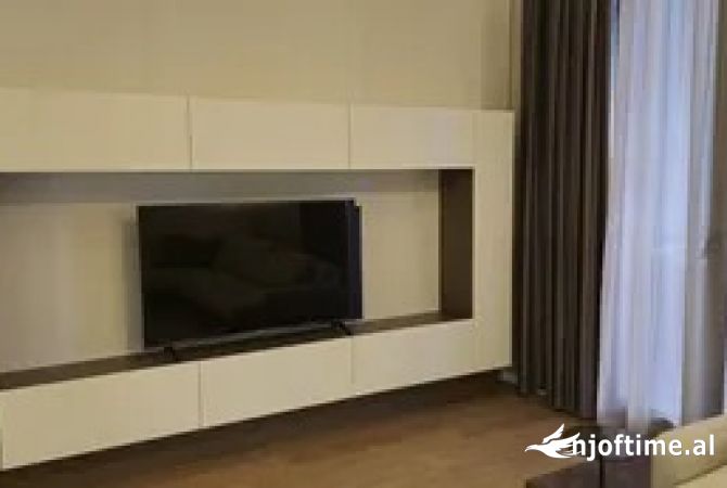 Shtepi me qera 2+1 ne Tirane - 1,200 Euro