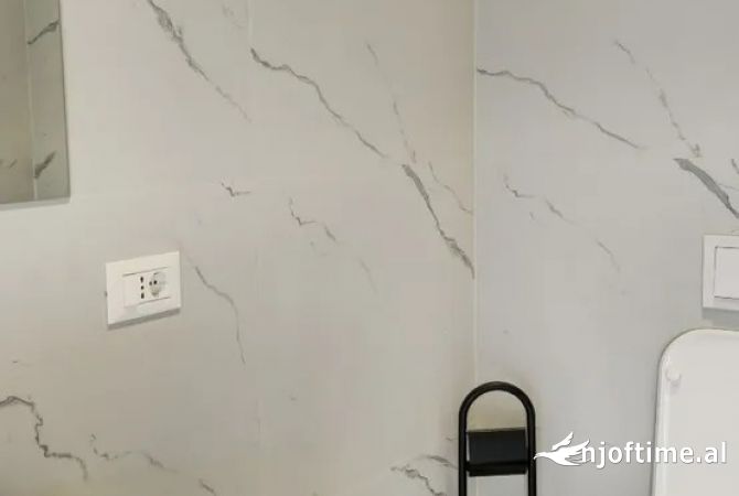 Shtepi me qera Apartament ne Tirane, 2+1, Mobilimi E mobiluar, Pagesa 1,200  Euro.