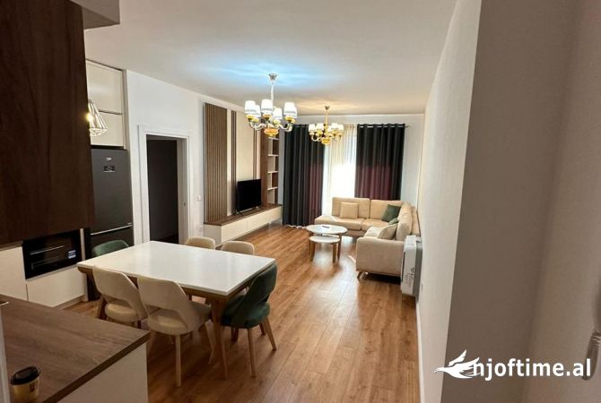 Shtepi me qera Apartament ne Tirane, 2+1, Mobilimi E mobiluar, Pagesa 1,200  Euro.