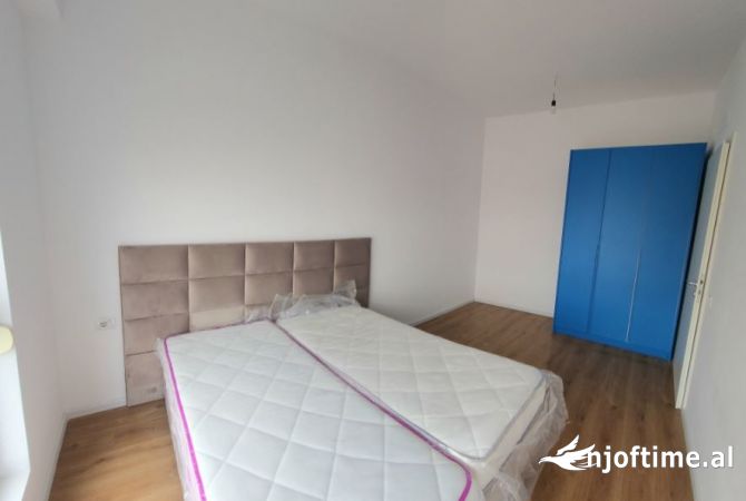 Shtepi me qera 1+1 ne Tirane - 359 Euro