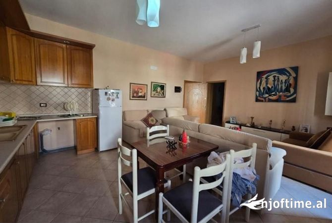 Shtepi ne shitje 1+1 ne Vlore - 75,000 Euro