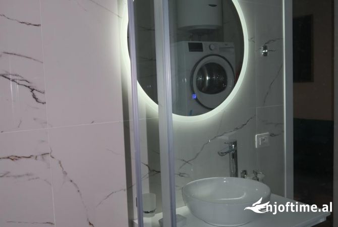 Shtepi me qera Apartament ne Tirane, Garsoniere, Mobilimi E mobiluar, Pagesa 650  Euro.
