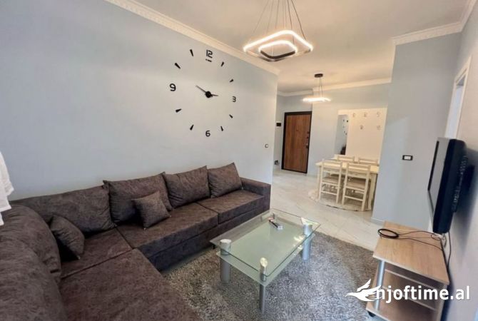 Shtepi me qera 1+1 ne Tirane - 450 Euro